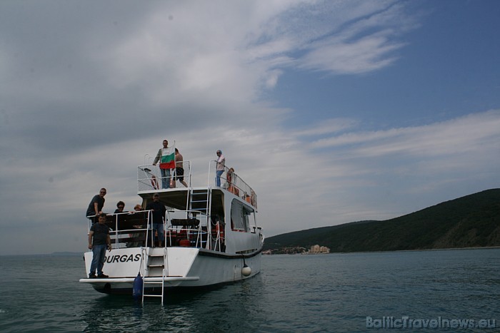 Nesebras apciemojumu lieliski var apvienot ar ekskursiju-laivu braucienu pa Melno jūru 46065