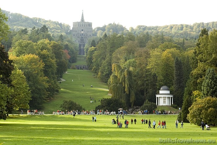 Iespējams, tieši Ziemeļhesenes fantastiskā daba un arhitektūra kalpojusi par iedvesmu Grimmu pasakām
Foto: Kassel Tourist Gmbh 49475