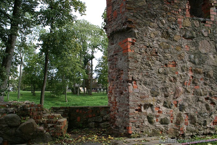 No 18. gadsimta pils ir Grobiņas pilsētas īpašumā. Tolaik ap to ierīkots parks 51085