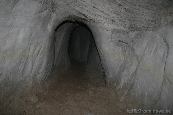 Riežupes smilšu alas - tūristu iecienīts ekskursiju objekts - atrodas Kuldīgas novada Rumbas pagastā 51188
