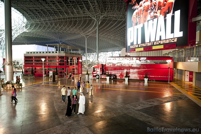 Vairāk informācijas par atrakciju parku Ferrari World Abu Dhabi iespējams atrast interneta vietnē www.ferrariworldabudhabi.com
Foto: © Ferrari World  52226