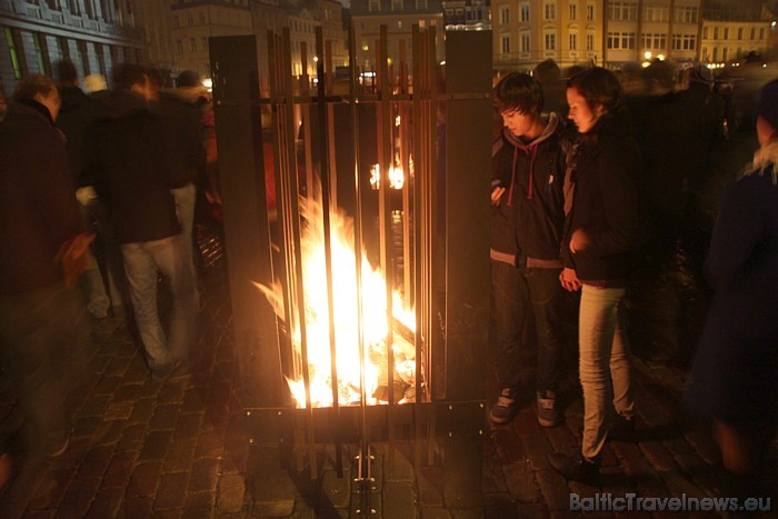 Staro Rīga 2010 - ugunskuri Doma laukumā (www.staroriga.lv) 52344