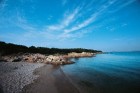 Stāvas, klinšainas piekrastes ir ideāla vieta tiem, kas meklē vairāk izolētas vietas vai savvaļas atmosfēru 21