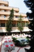 Viesnīcas PR Club Saphire teritorijā ir galvenais restorāns, viens a la carte restorāns un 6 bāri 6