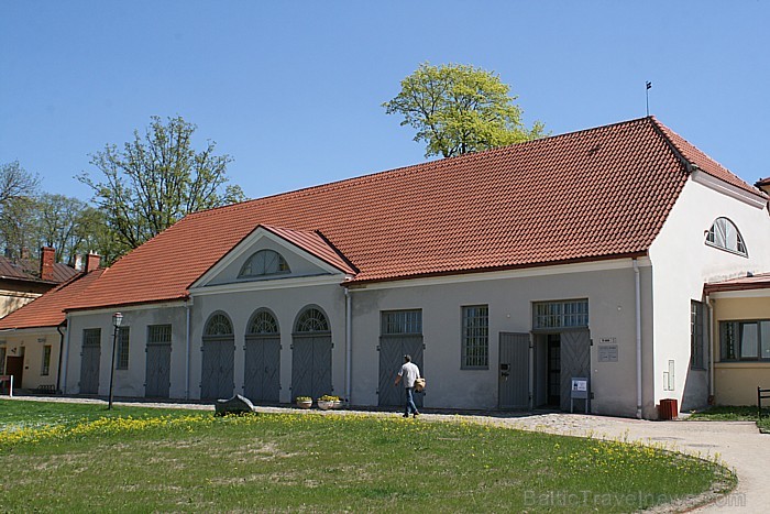 Ar daudzveidīgi izstāžu, koncertu un citu sarīkojumu darbību Izstāžu nams iekļaujas Cēsu, Latvijas un pasaules kultūras procesos 65264