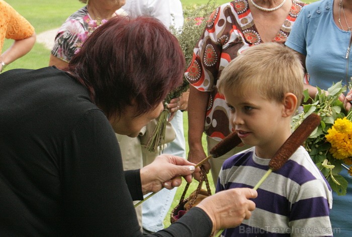 14.08.2011 Dikļu pils (www.diklupils.lv) aicināja uz vērienīgiem dārza svētkiem 65646