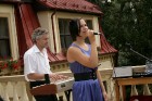 Dārza svētku laika uz Dikļu pils balkona notika Ronjas Burves un Gunāra Geduševa koncerts 4