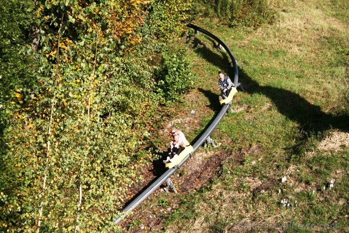 Kad Siguldā nokrāsojas pirmās koku lapas, gan vietējie, gan ārzemju ceļotāji trauc apbrīnot Zelta Rudeni. www.sigulda.lv 67607