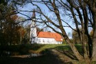 Kad Siguldā nokrāsojas pirmās koku lapas, gan vietējie, gan ārzemju ceļotāji trauc apbrīnot Zelta Rudeni. www.sigulda.lv 20