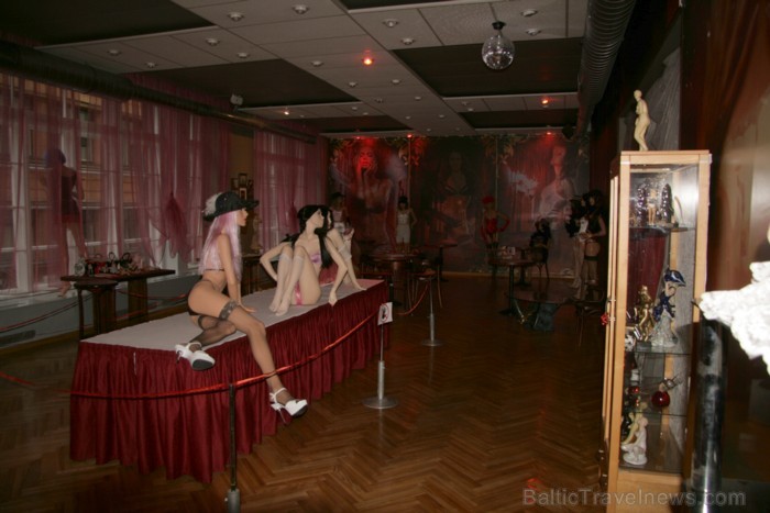 Rīgas erotiskā muzeja īpašnieks ir Vidas Kontrimavičius ar pirms 7 gadiem aizsākto kolekciju ar aptuveni 300 eksponātiem, kuru ir pārvedis no Lietuvas 69859