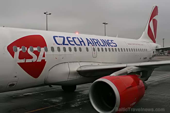 Pasažieriem, kas lidoja Czech Airlines svētku brauciena tika sarupēti īpaši pārsteigumi, gan sagaidot lidojumu, gan paša lidojuma laikā -  www.czechai 73467