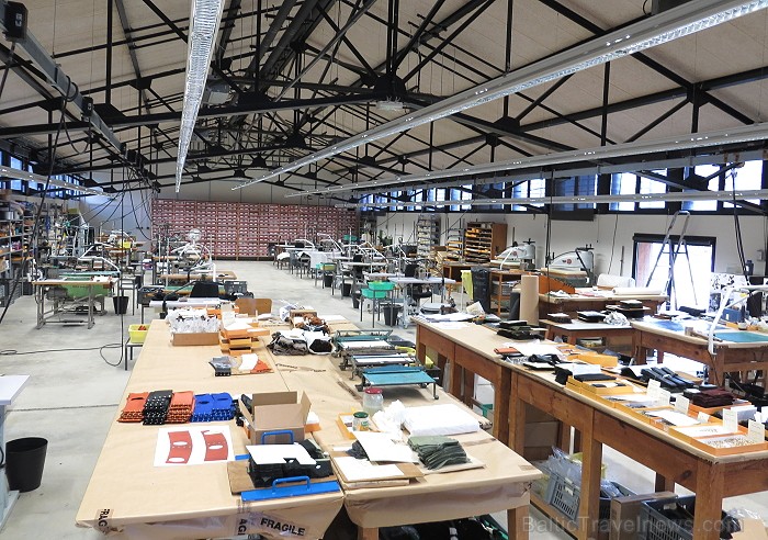 2012. gada oktobrī darbnīcu nopirka kompānija CHANEL 91645