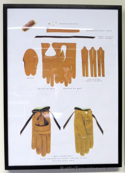 CAUSSE darbnīca kļuva slavena pateicoties cimdu dizaina dažādībai un kvalitātei. Arī šodien darbnīca turpina saņemt izcilības balvas 91649