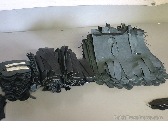 Šodien CAUSSE produkcija tiek prezentēta labākajos Londonas, Ņujorkas, Maskavas un Tokijas veikalos 91650