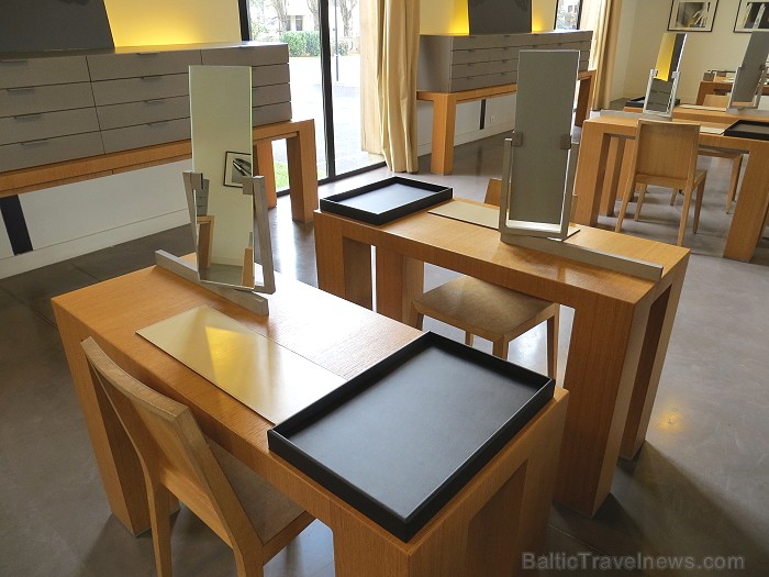 Nelielā Tulūzas pilsētā Millau (Francija) atrodas viena no pazīstamākajām cimdu darbnīcām Eiropā - CAUSSE 91662