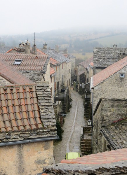 Ciemats La Couvertoirade aiznes apmeklētājus atpakaļ Viduslaikos 91697