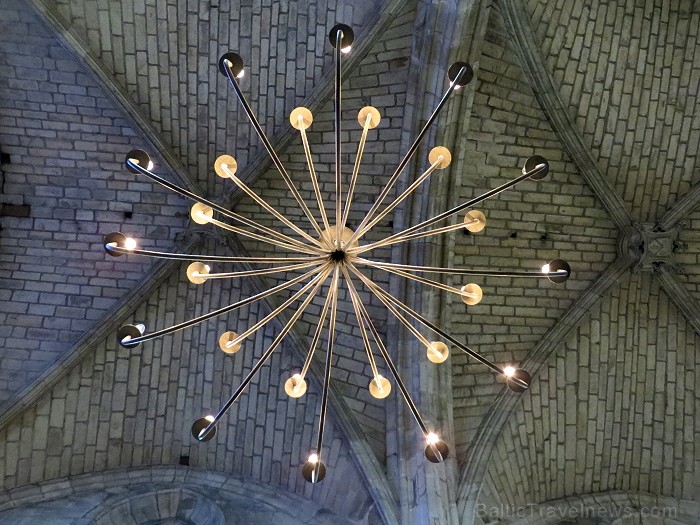 Klosteris Chartreuse St Sauveur ir neaizmirstams 15.gadsimta arhitektūras un vēstures piemineklis. Tas atrodas pilsētā Villefranche-de-Rouergue un ir  91920