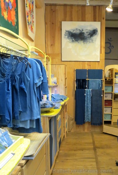 Cordes-sur-Ciel tulkojumā nozīme Diegi debesīs. 1222.g. šo labi nocietināto pilsētu uzcēla Tulūzas grāfs Raimonds VII. 14.gs. pilsētu apdzīvoja šuvēji 92497