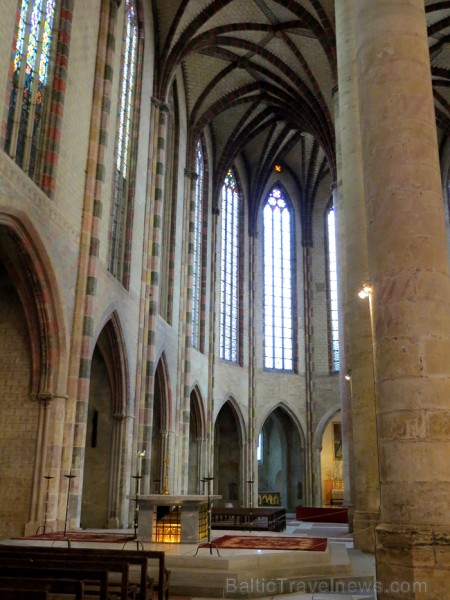 Tulūza ir 4. lielākā Francijas pilsēta, kas ir slavena ar brīnišķīgu renesanses vecpilsētu. Tās ēkas ir celtas no sarkaniem ķieģeļiem. Francūži saka,  92663