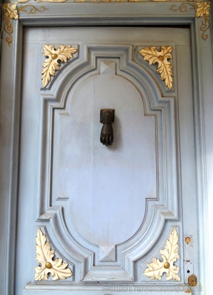 Tulūza ir 4. lielākā Francijas pilsēta, kas ir slavena ar brīnišķīgu renesanses vecpilsētu. Tās ēkas ir celtas no sarkaniem ķieģeļiem. Francūži saka,  92689