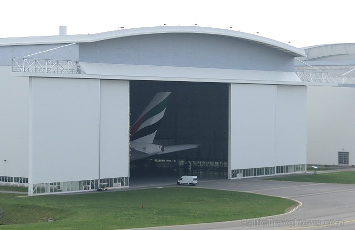 Francijas pilsēta Tulūza lepojas ne tikai ar kultūrvēsturisko mantojumu, bet arī ar Airbus lidmašīnām, kuras būvē tieši šajā pilsētā. Airbus rūpnīcu u 93745