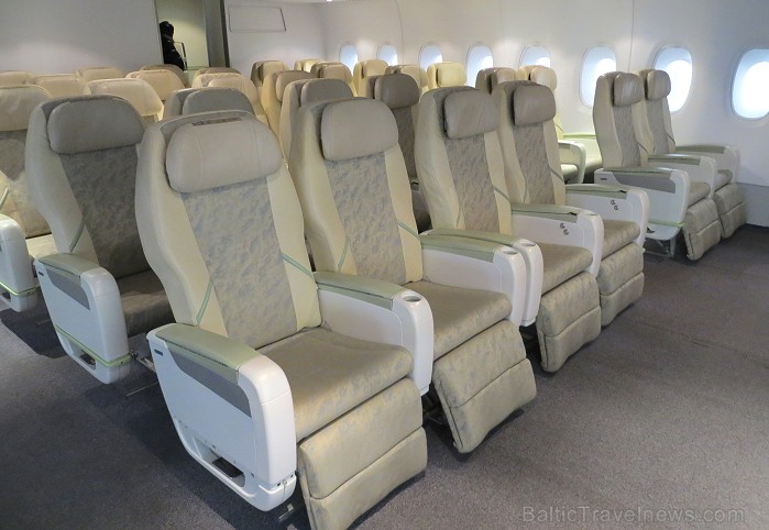 Francijas pilsēta Tulūza lepojas ne tikai ar kultūrvēsturisko mantojumu, bet arī ar Airbus lidmašīnām, kuras būvē tieši šajā pilsētā. Airbus rūpnīcu u 93749