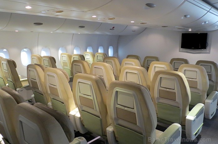 Francijas pilsēta Tulūza lepojas ne tikai ar kultūrvēsturisko mantojumu, bet arī ar Airbus lidmašīnām, kuras būvē tieši šajā pilsētā. Airbus rūpnīcu u 93752