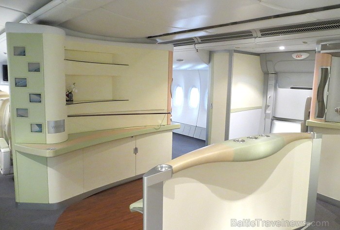 Francijas pilsēta Tulūza lepojas ne tikai ar kultūrvēsturisko mantojumu, bet arī ar Airbus lidmašīnām, kuras būvē tieši šajā pilsētā. Airbus rūpnīcu u 93753