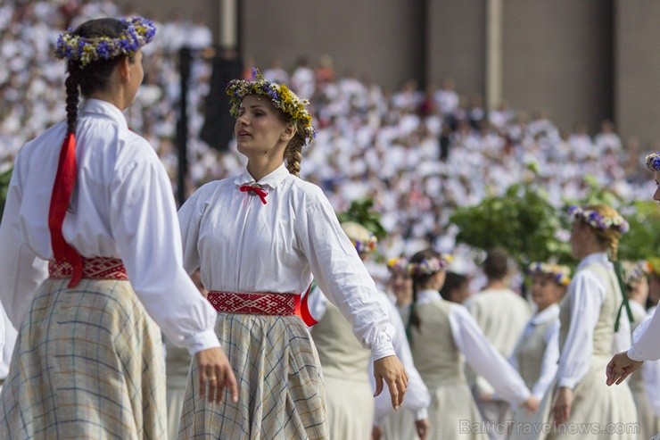 Sestdien, 6. jūlijā notika XXV Vispārējo latviešu Dziesmu un XV Deju svētku Noslēguma koncerta Līgo ģenerālmēģinājumi 98254