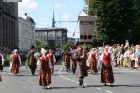 XXV Vispārējo latviešu Dziesmu un XV Deju svētku gājiens - bildēs meklē sevi vai savu kolektīvu. 70