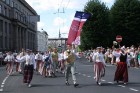 XXV Vispārējo latviešu Dziesmu un XV Deju svētku gājiens - bildēs meklē sevi vai savu kolektīvu. 79