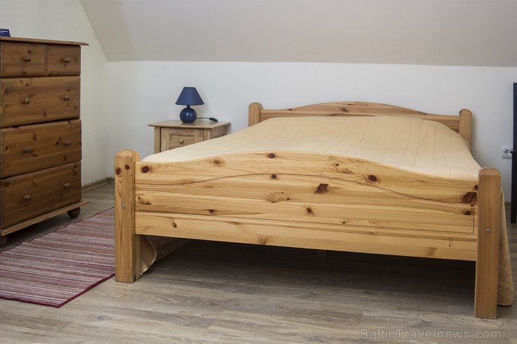 Brīvdienu māja-apartaments ir piemērots ģimenei ar bērniem vai vienam, diviem pāriem vai kompānijai max 6 pers. Kopumā ir vismaz 4 gultasvietas pieaug Brīvdienu māja-apartaments ir piemērots ģimenei ar bērniem vai vienam, diviem pāriem vai kompānijai max 6 pers. Kopumā ir vismaz 4 gultasvietas pieaug 113521