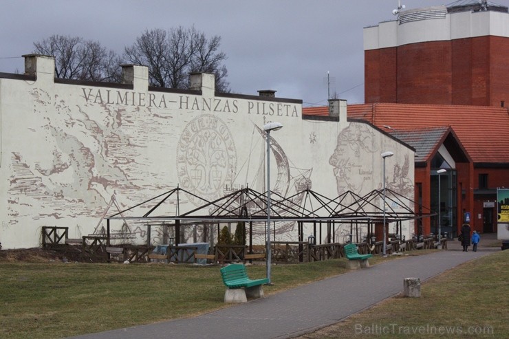 Valmiera ir viena no senākajām Latvijas pilsētām, un tā bijusi arī Hanzas savienības locekle Valmiera ir viena no senākajām Latvijas pilsētām, un tā bijusi arī Hanzas savienības locekle 115081