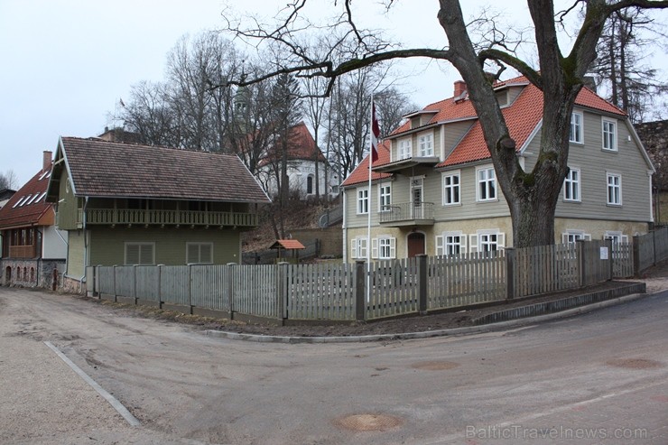 Valmieras muzeja Pilskalna nams ir vecākā koka ēka Valmierā, tas celts 18. gadsimta beigās un 2011. gadā tika pabeigta tā restaurācija 115082