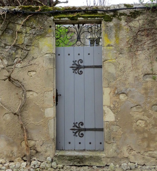 Brīnumains viduslaiku ciems Charroux gaida ciemos romantikas mīlētājus www.charroux.com 119917