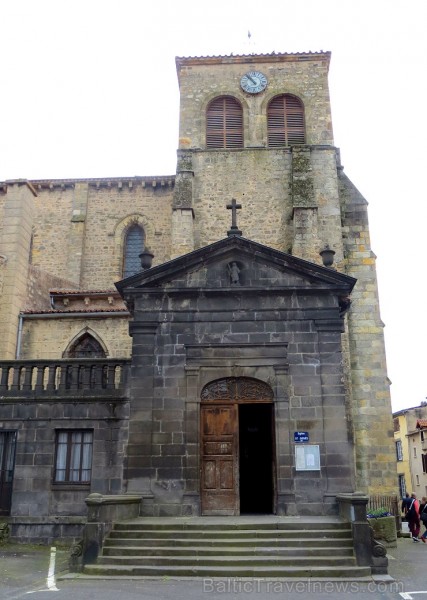 Travelnews.lv iepazīst slavenāko Francijas nažu pilsētu Tjēru (Thiers) www.thiers-tourisme.fr 121327