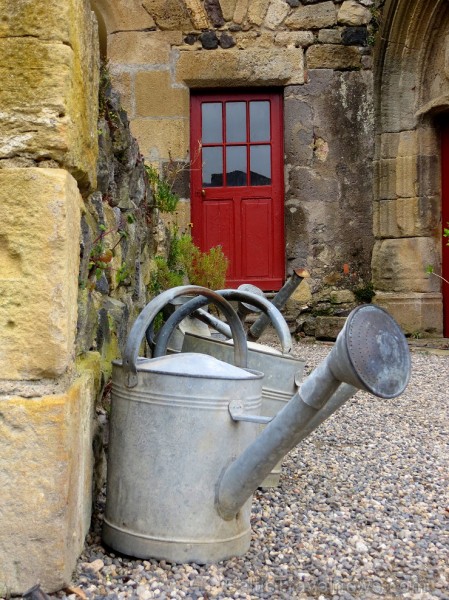 13. gadsimta pils Saint Saturnin gaida romantisku ceļojumu meklētājus www.chateaudesaintsaturnin.com 124827