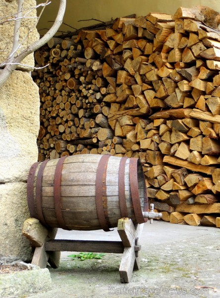 13. gadsimta pils Saint Saturnin gaida romantisku ceļojumu meklētājus www.chateaudesaintsaturnin.com 124829