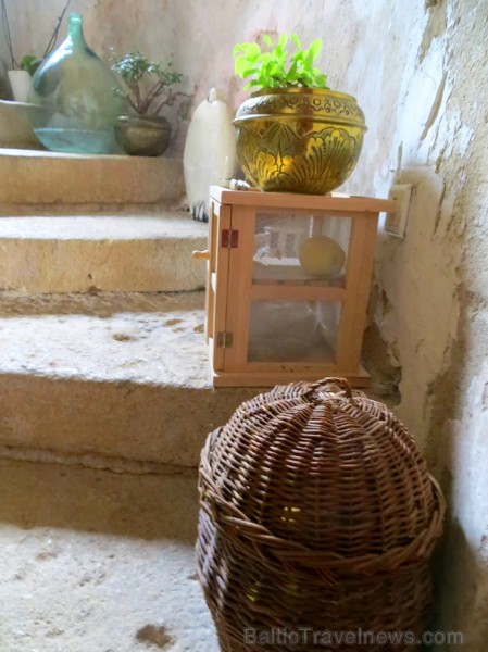 13. gadsimta pils Saint Saturnin gaida romantisku ceļojumu meklētājus www.chateaudesaintsaturnin.com 124844