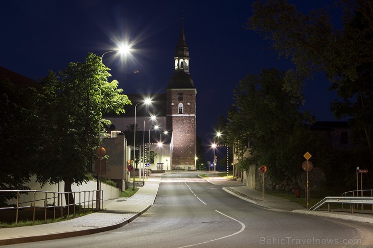 Valmiera ir viena no senākajām Latvijas pilsētām, Hanzas savienības locekle, šobrīd Vidzemes plānošanas reģiona lielākā pilsēta 125308