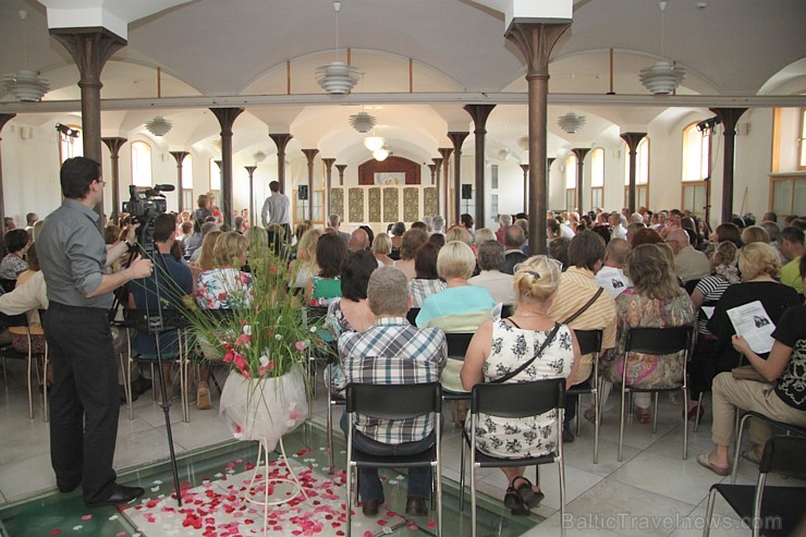 14. starptautiskā Baha festivāla Vasaras koncerts «Laiks svinēt! DZĪVI.» Jaunmoku pilī 14. starptautiskā Baha festivāla Vasaras koncerts «Laiks svinēt! DZĪVI.» Jaunmoku pilī 127168