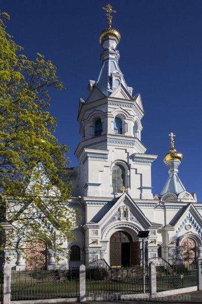 Daugavpils Svētā Borisa un Svētā Gļeba pareizticīgo katedrāle uzcelta laikā no 1904. līdz 1905. gadam. Viena no nedaudzām baznīcām Latvijā, kas būvēta 128220