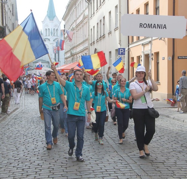 Pasaules koru olimpiādes gājiens Rīgas ielās norīt lielās ovācijās 128301