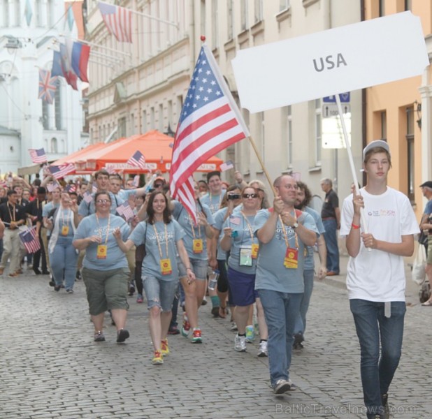 Pasaules koru olimpiādes gājiens Rīgas ielās norīt lielās ovācijās 128314