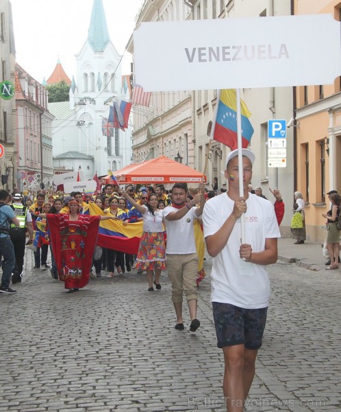 Pasaules koru olimpiādes gājiens Rīgas ielās norīt lielās ovācijās 128317