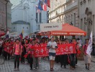 Pasaules koru olimpiādes gājiens Rīgas ielās norīt lielās ovācijās 20