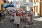 Pasaules koru olimpiādes gājiens Rīgas ielās norīt lielās ovācijās 26