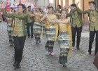 Pasaules koru olimpiādes gājiens Rīgas ielās norīt lielās ovācijās 74