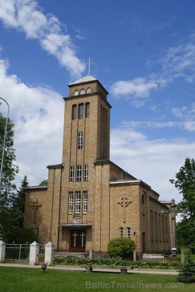 Aknīste ir viena no gleznainākajām Sēlijas mazpilsētām. Tā atrodas  starp Neretu un Subati, turpat netālu arī Latvijas - Lietuvas robeža 128709