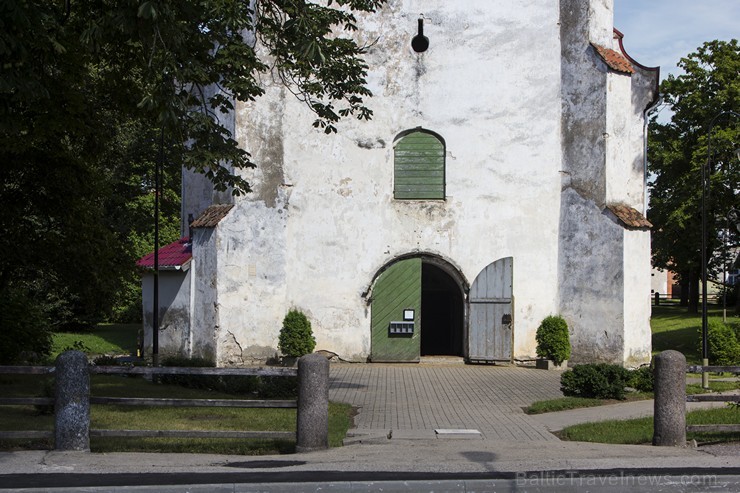 Bauskas Sv. Gara luterāņu baznīca ir senākā saglabājusies celtne Bauskas vecpilsētas daļā 130139